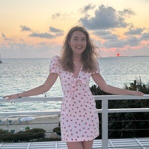 Meet your Posher, Bella